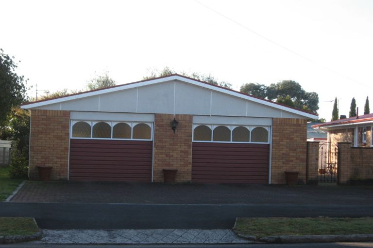 Photo of property in 8 Somme Crescent, Hillcrest, Hamilton, 3216