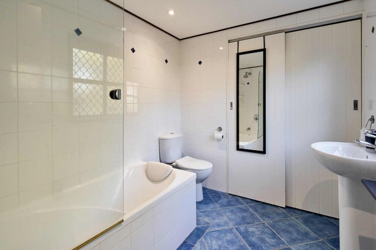 Photo of property in 95b Ruahine Street, Paraparaumu, 5032