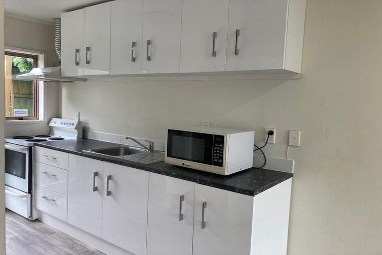 Photo of property in 1/13 Heron Place, Pakuranga Heights, Auckland, 2010