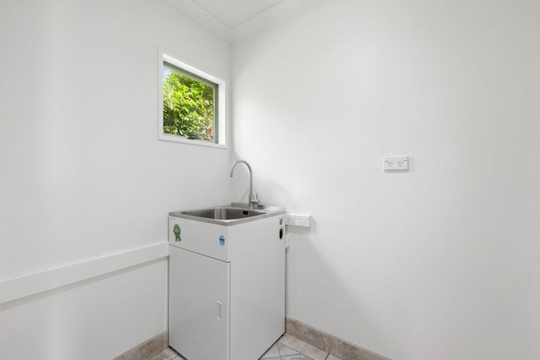 Photo of property in 17a Cherry Tree Place, Massey, Auckland, 0614