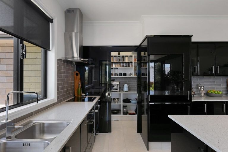 Photo of property in 29 Rexford Heights, Pyes Pa, Tauranga, 3112