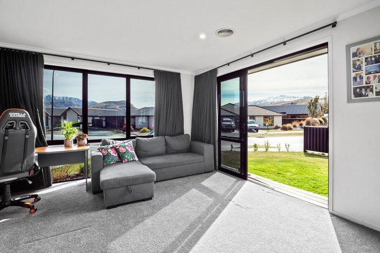 Photo of property in 70 Risinghurst Terrace, Lower Shotover, Queenstown, 9304