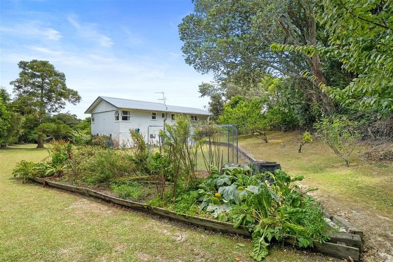 Photo of property in 37 Linwood Avenue, Forrest Hill, Auckland, 0620