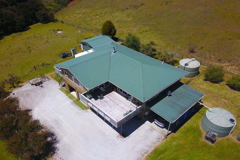 Photo of property in 9/11 Ocean View Road, Cable Bay, 0420