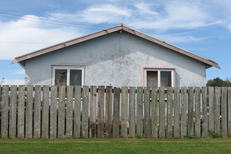 Photo of property in 20 Raupo Street, Castlecliff, Whanganui, 4501