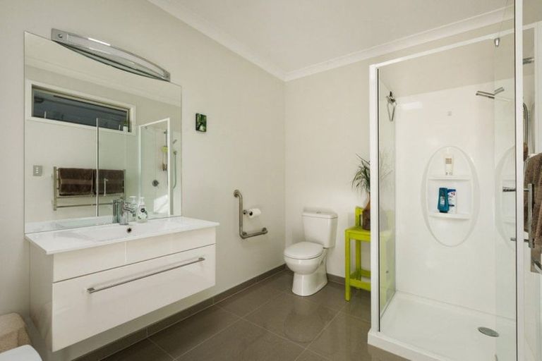 Photo of property in 13 Noble Johnston Drive, Katikati, 3129