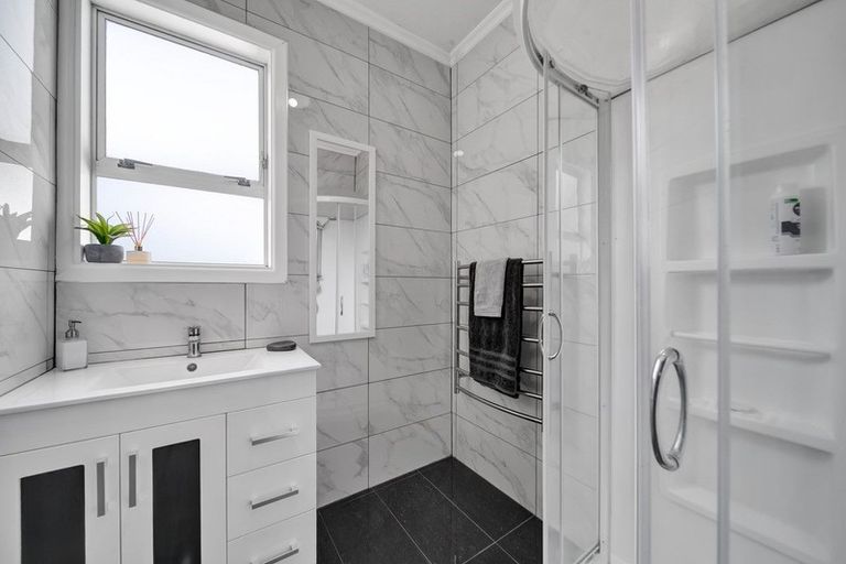 Photo of property in 37 Vogel Street, Hawera, 4610