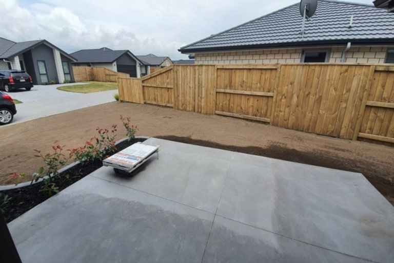 Photo of property in 5 Plate Lane, Papamoa, 3118