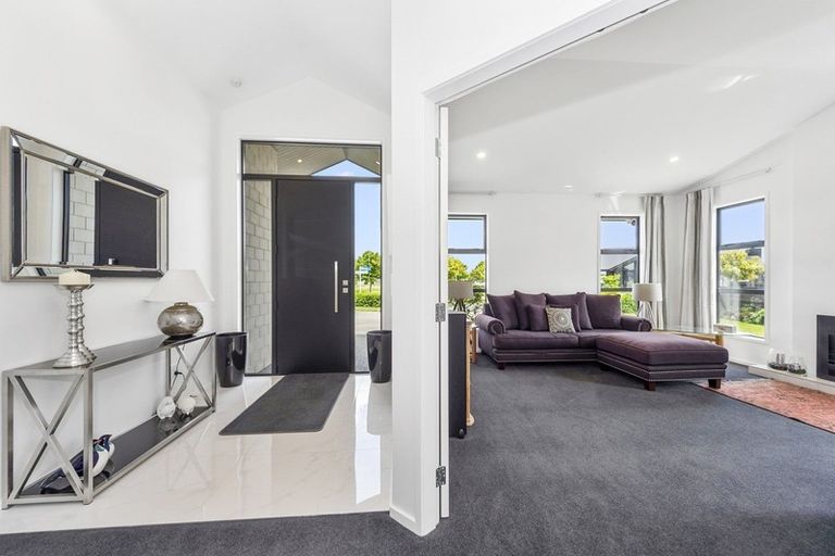 Photo of property in 230 Cumberland Drive, Flagstaff, Hamilton, 3210