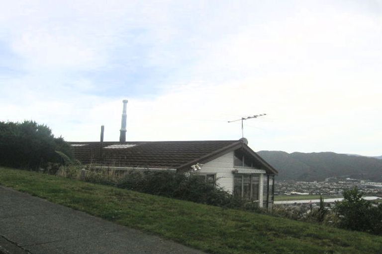 Photo of property in 3 Chestnut Grove, Maungaraki, Lower Hutt, 5010
