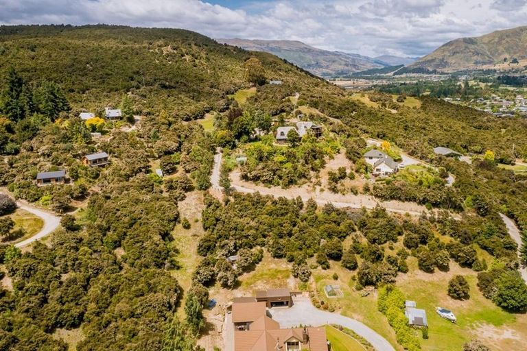 Photo of property in 561 Aubrey Road, Wanaka, 9305