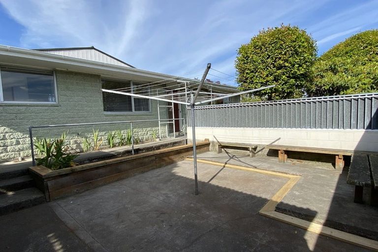 Photo of property in 2/132 Roydvale Avenue, Burnside, Christchurch, 8053