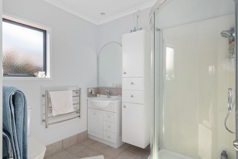 Photo of property in 1 Kasey Josh Place, Katikati, 3129