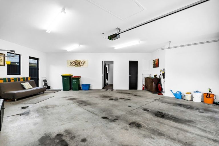 Photo of property in 4 Cessna Lane, Glen Avon, New Plymouth, 4312