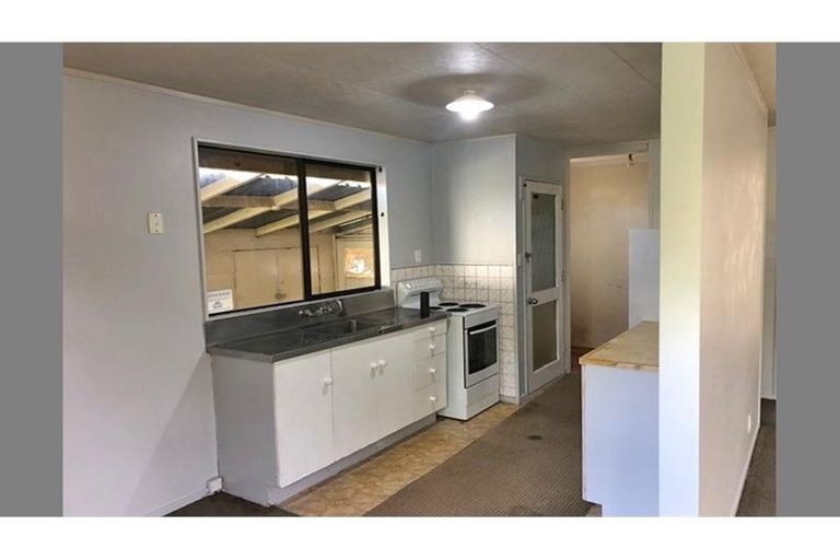 Photo of property in 1/158 Universal Drive, Henderson, Auckland, 0610