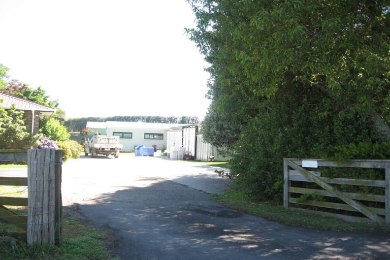 Photo of property in 2 Kaituna Road, Maketu, Te Puke, 3189