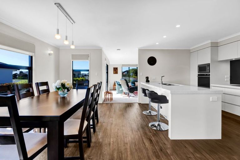 Photo of property in 49 Links Drive, Waiwhakaiho, New Plymouth, 4312