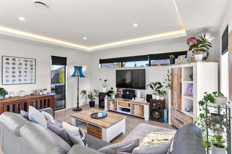 Photo of property in 15 Evelyn Crescent, Marshland, Christchurch, 8083