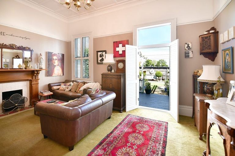 Photo of property in 2b Mcleod Street, Helensville, 0800