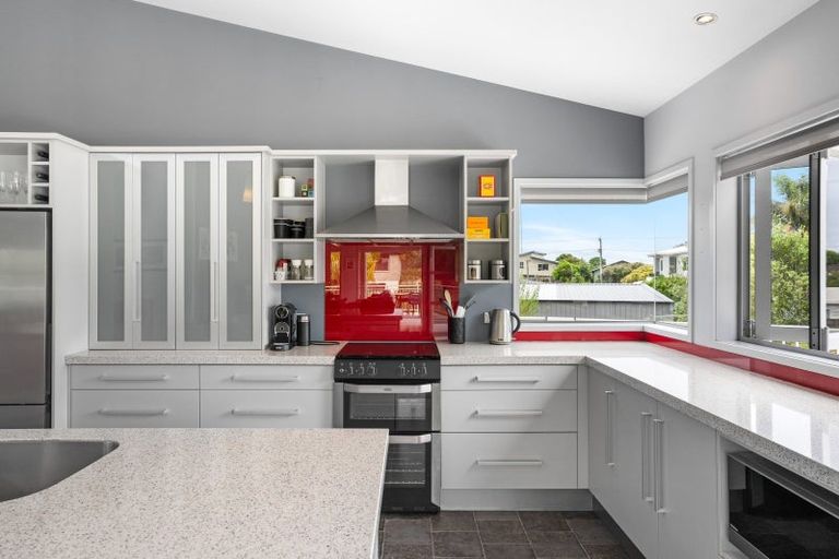 Photo of property in 116 Patuwai Drive, Whangamata, 3620