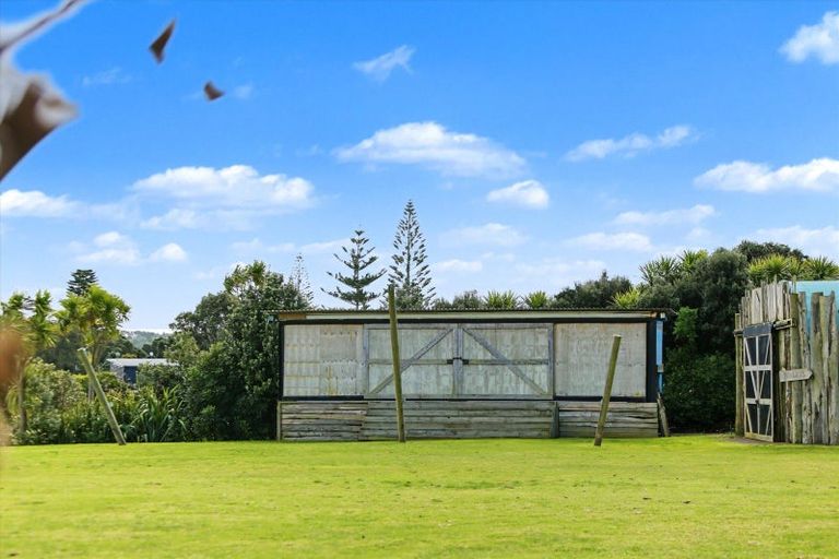 Photo of property in 564a Pukehina Parade, Pukehina, Te Puke, 3189