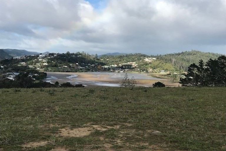 Photo of property in 18 Azimuth Road, Tairua, 3508