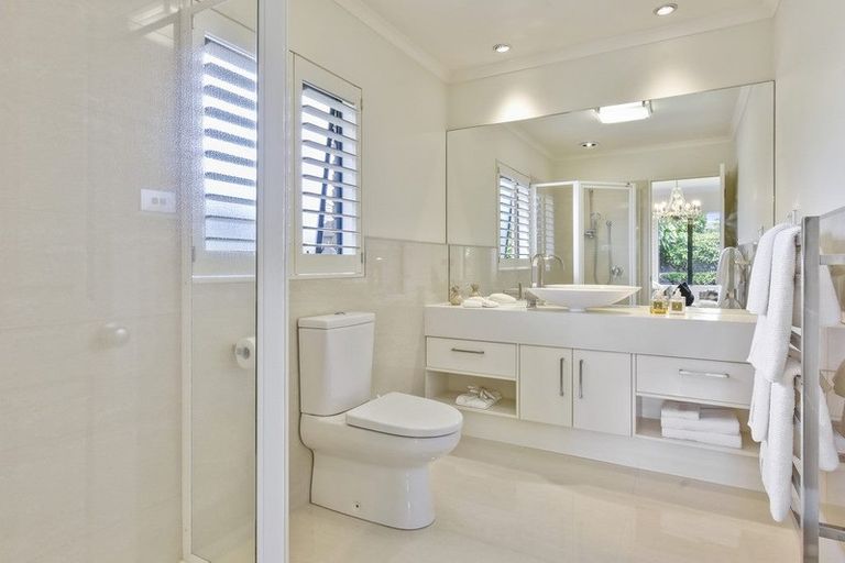 Photo of property in 80 Lothian Brae, Wattle Downs, Auckland, 2103