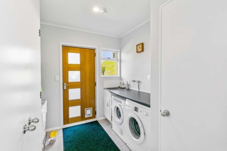 Photo of property in 5 Herald Way, Welcome Bay, Tauranga, 3112