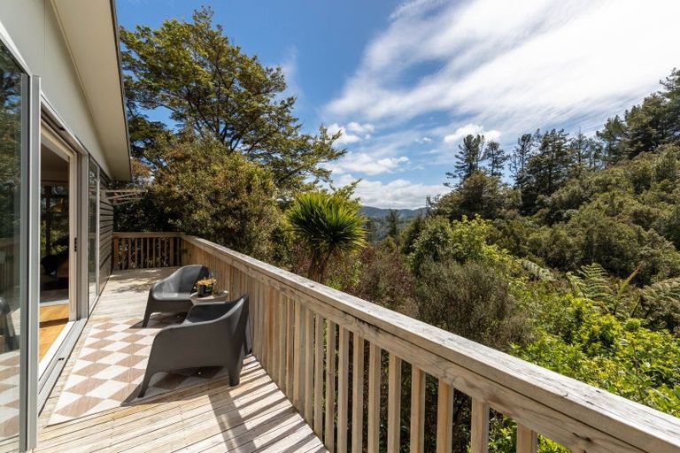 Photo of property in 32 Mount Marua Way, Timberlea, Upper Hutt, 5018