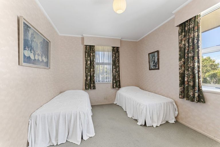 Photo of property in 34 Hamblyn Street, Strandon, New Plymouth, 4312