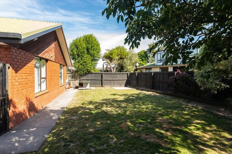 Photo of property in 265 Queenspark Drive, Parklands, Christchurch, 8083