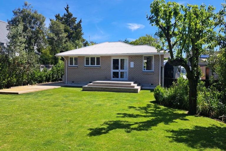 Photo of property in 74 Dover Street, St Albans, Christchurch, 8014