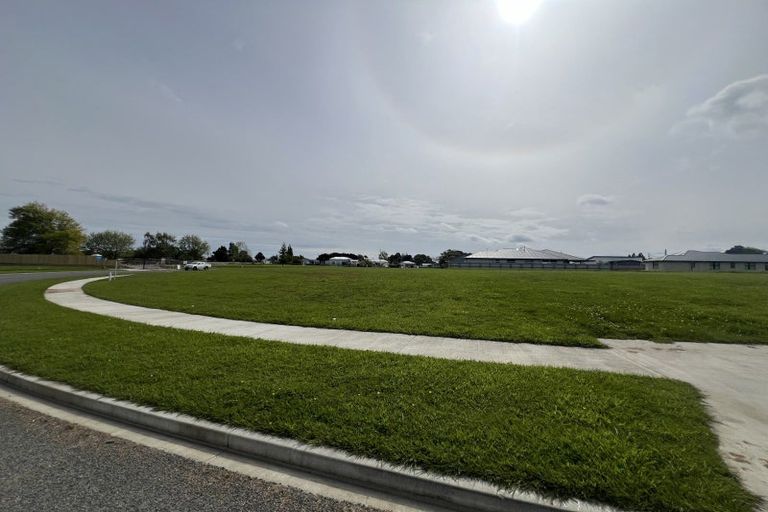 Photo of property in 15 Campbell Place, Marton, 4710