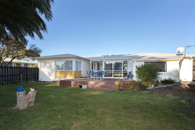 Photo of property in 58a Cottonwood Street, Parklands, Christchurch, 8083