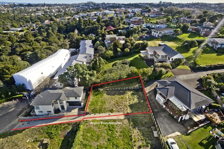 Photo of property in 11c Kaihu Street, Northcote, Auckland, 0627