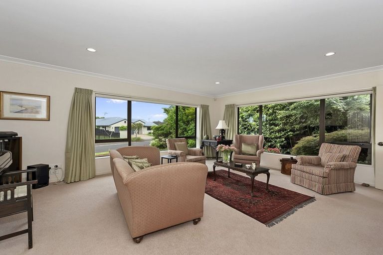 Photo of property in 16 Drumfearn Place, Rototuna, Hamilton, 3210