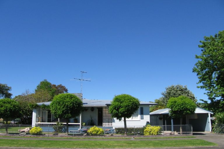 Photo of property in 24 Emily Street, Riverdale, Gisborne, 4010
