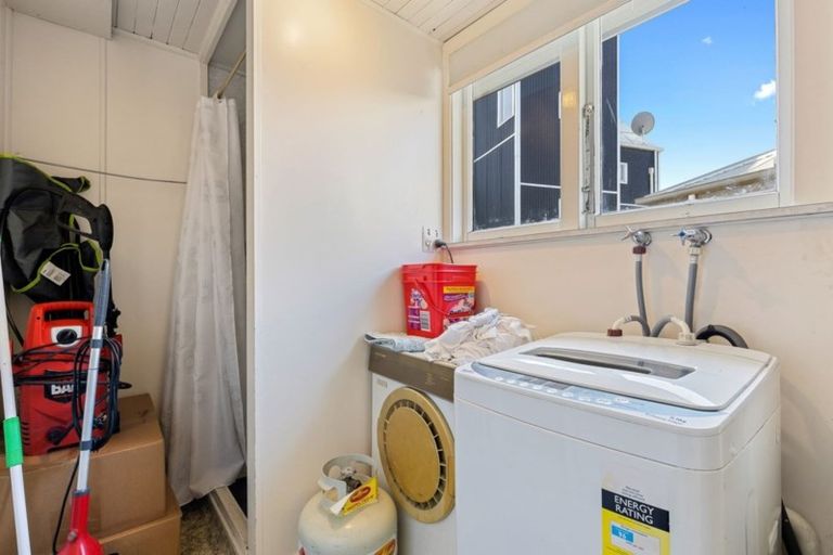 Photo of property in 143 Olliviers Road, Phillipstown, Christchurch, 8011