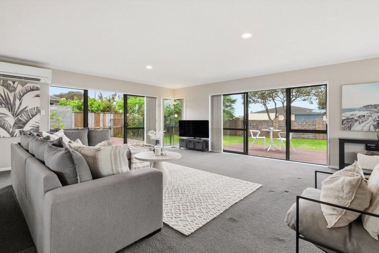 Photo of property in 680 Gloucester Road, Papamoa Beach, Papamoa, 3118