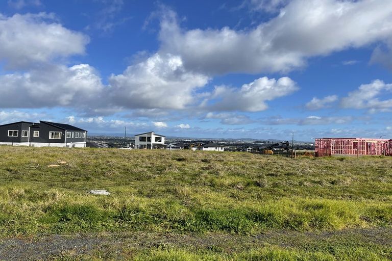 Photo of property in 15 Shepherds Lane, Flat Bush, Auckland, 2019