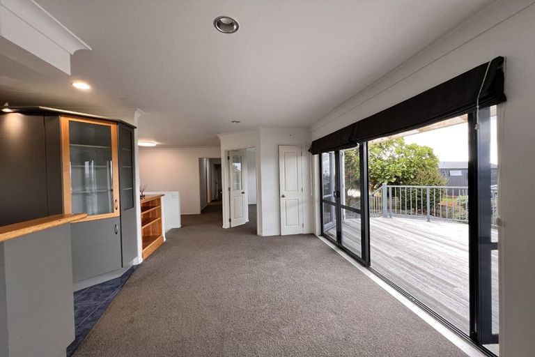 Photo of property in 93 Anzac Road, Pukekohe, 2120