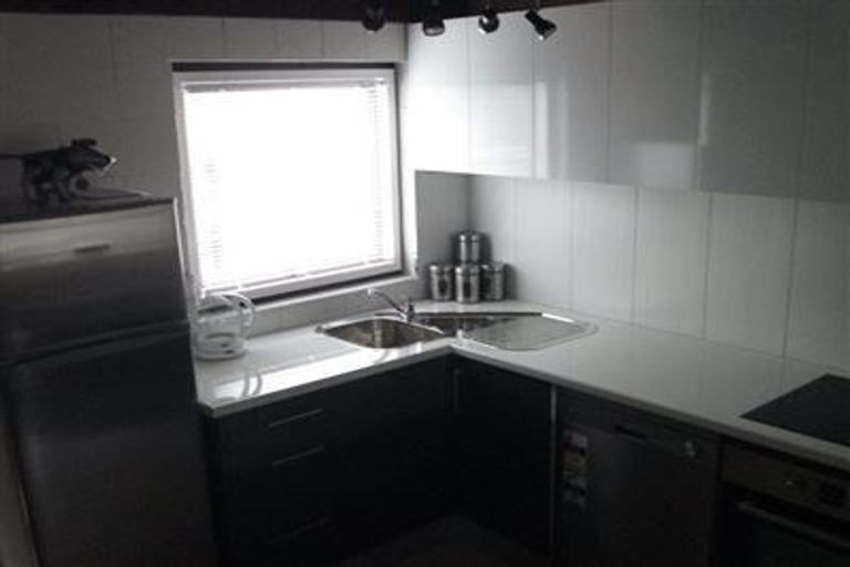 Photo of property in 2/33 Newbridge Place, Ilam, Christchurch, 8041