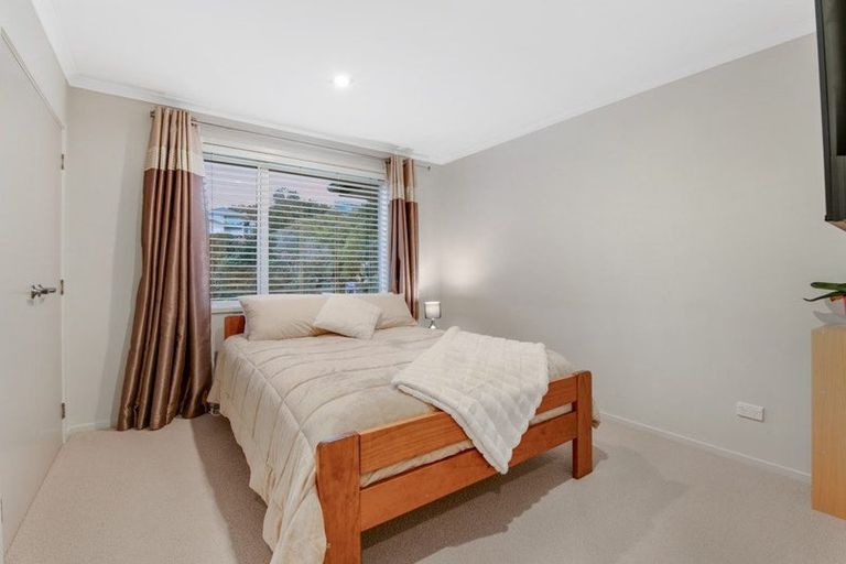 Photo of property in 2a Astrolabe Place, Gulf Harbour, Whangaparaoa, 0930