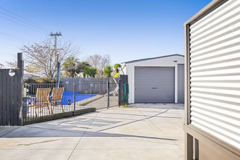 Photo of property in 114 Glover Road, Hawera, 4610