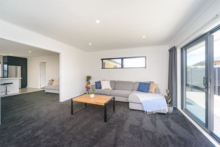 Photo of property in 8 Poplar Grove, Feilding, 4702