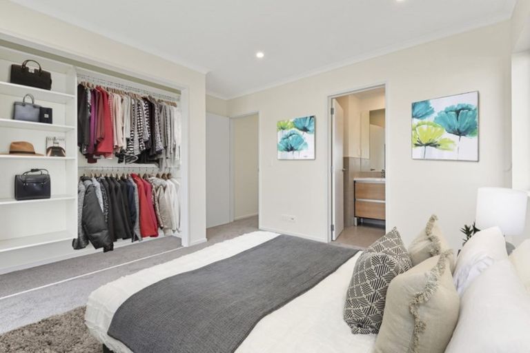 Photo of property in 9 Vincent Mcgrath Crescent, Swanson, Auckland, 0614