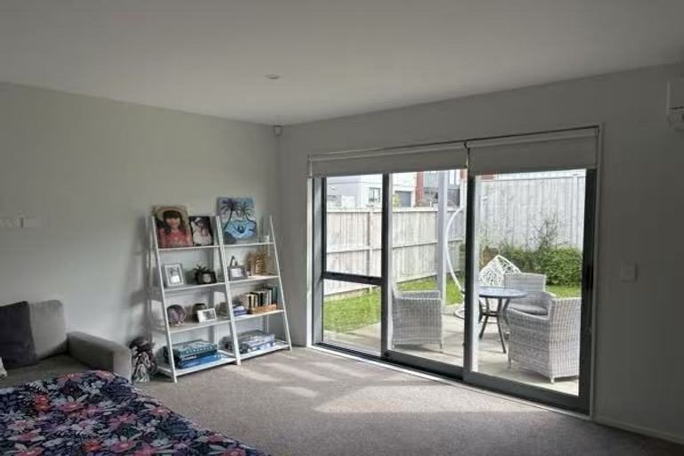 Photo of property in 5 Te Mura Crescent, Takanini, 2112