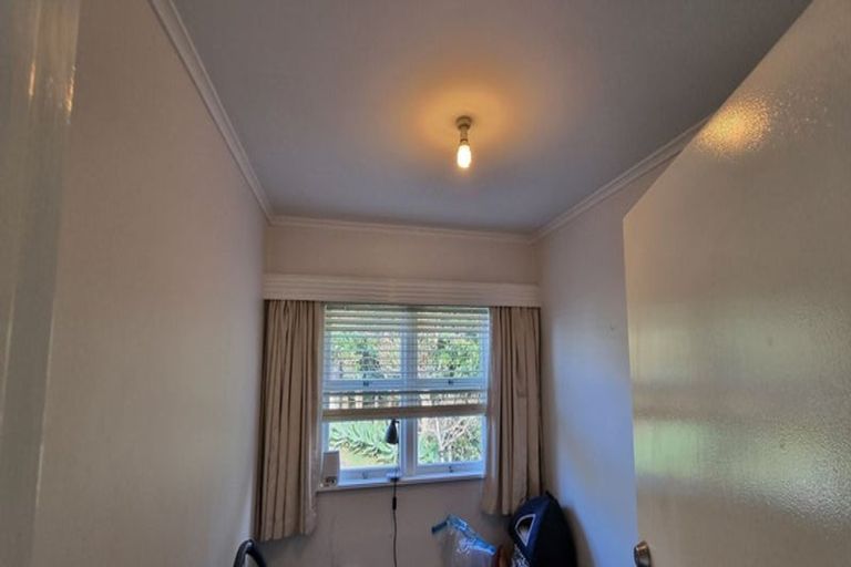 Photo of property in 24 Bevyn Street, Castor Bay, Auckland, 0620