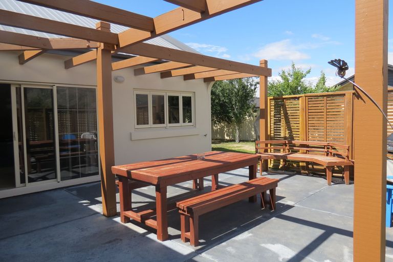 Photo of property in 22 Waenga Drive, Cromwell, 9310