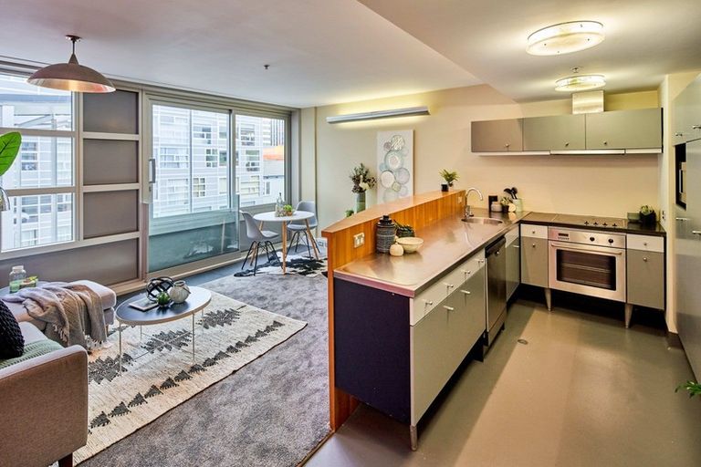 Photo of property in St Pauls Apartments, 27/43 Mulgrave Street, Thorndon, Wellington, 6011